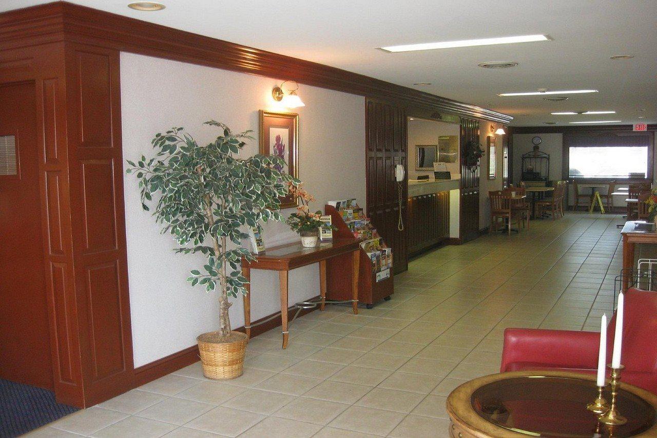 Astoria Hotel Danville North מראה חיצוני תמונה