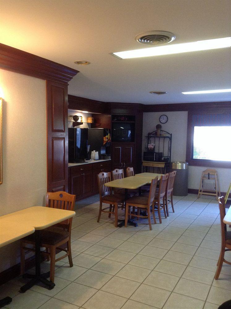 Astoria Hotel Danville North מראה חיצוני תמונה